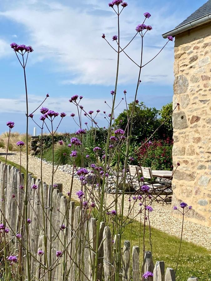 Вилла La Grange Neuve Плугонвелен Экстерьер фото